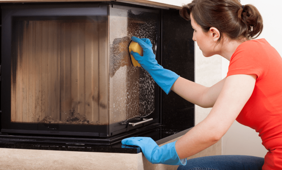 Vitre d’insert encrassée Techniques de nettoyage professionnel Vitre d'insert encrassée Techniques de nettoyage professionnel